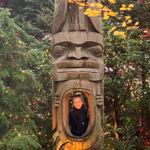 Meet your Posher, Shanna - Picture 3 of 3